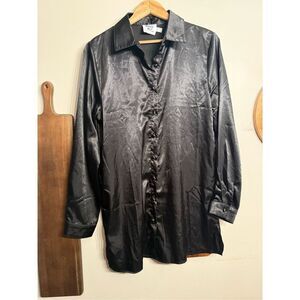 Princess Polly Black Satin Button Down Shirt Size 6